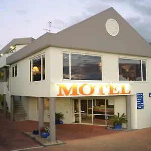 4* Motel Baycourt Lakefront